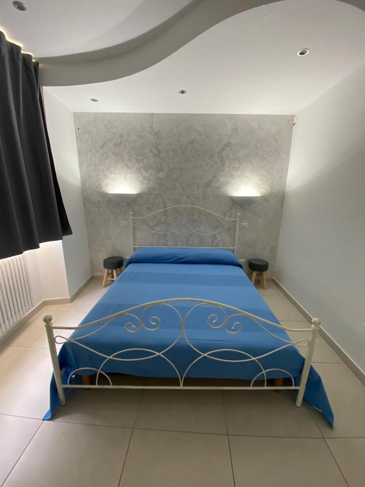Fantasia House Apartment Monopoli Bagian luar foto